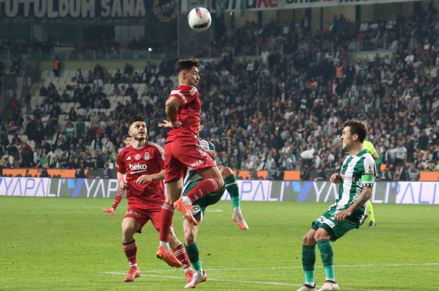 Trendyol Süper Lig: Konyaspor: 1 - Beşiktaş: 0 (ilk Yarı)