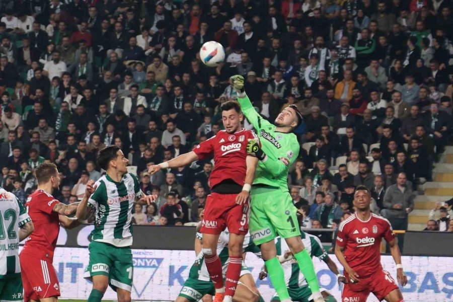 Trendyol Süper Lig: Konyaspor: 1 - Beşiktaş: 0 (ilk Yarı)