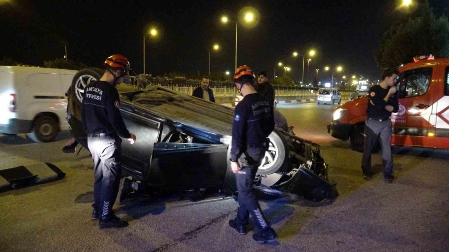 Çalıştığı Oto Galeriden Emanet Aldığı Otomobille Takla Attı: 5 Kişi Kazayı Burnu Bile Kanamadan Atlattı