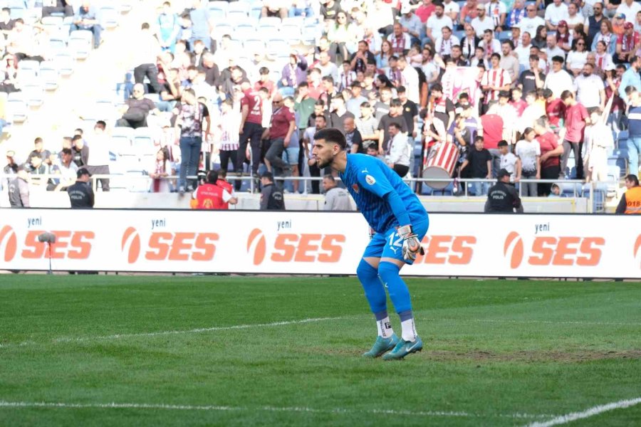 Trendyol Süper Lig: Atakaş Hatayspor: 1 - Sivasspor: 1 (ilk Yarı)