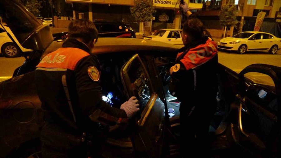 Polisin ’dur’ İhtarına Uymayıp Kaçan Araçtan Uyuşturucu Çıktı