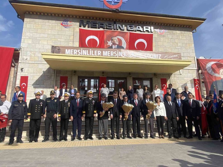 Atatürk’ün Mersin’e Gelişinin 102’inci Yıl Dönümü Törenle Kutlandı