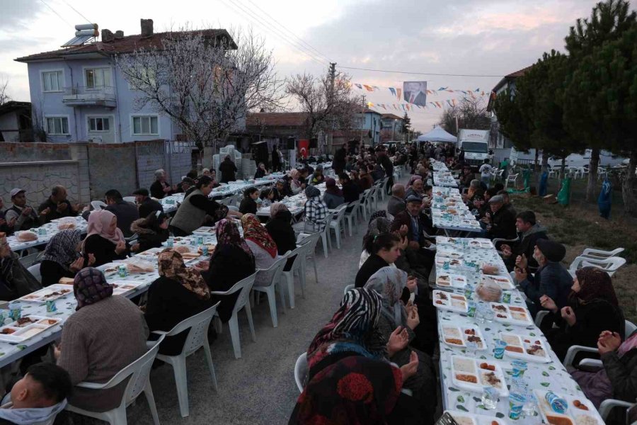 Nebi Hatipoğlu Çifteler’de İftar Programına Katıldı