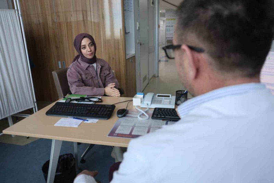 Yemek Yeme Süresinden Şüphelendi Hastalıktan Kurtuldu