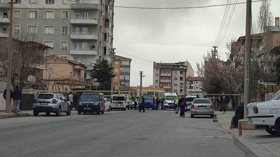 Aile İçi Kavga İhbarına Giden Polisler Saldırıya Uğradı