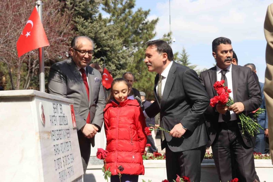 Kayseri’de Şehitler Mezarları Başında Anıldı