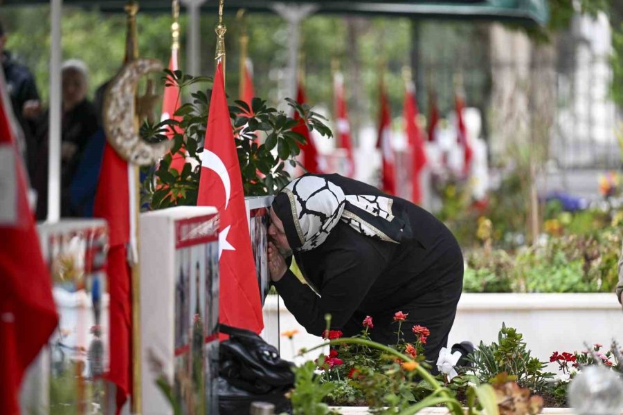 Mersin’de Çanakkale Şehitleri Törenle Anıldı