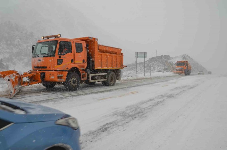 Antalya-konya Kara Yolunda Kar Yağışı