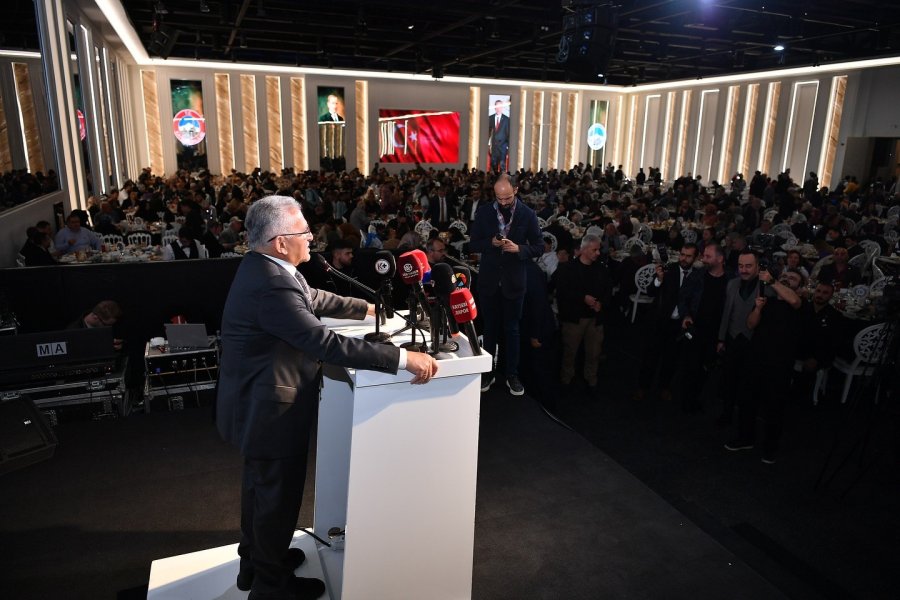 Başkan Büyükkılıç, İftar Sofrasının Bereketini Şehit Ve Gazi Aileleri İle Birlikte Yaşadı