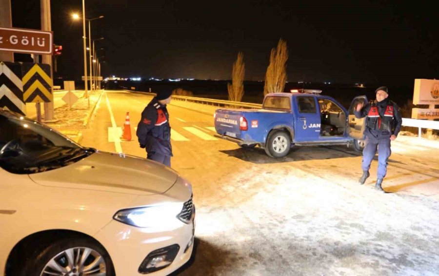 Aksaray’da Kar, Tipi Ve Buzlanma Nedeniyle Kazalar Peş Peşe Yaşandı