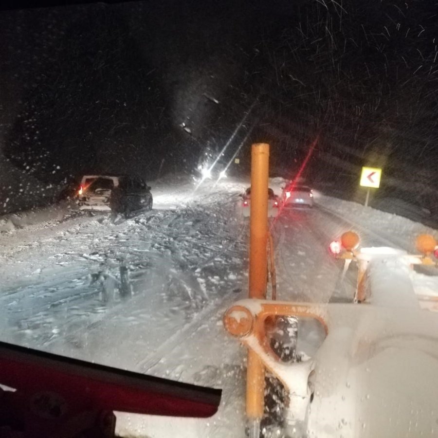 Antalya-konya Kara Yolu Tır Ve Çekicilerin Geçişine Yeniden Açıldı